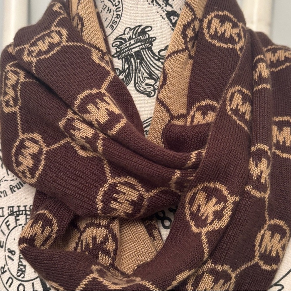 Michael Kors Reversible Scarf
